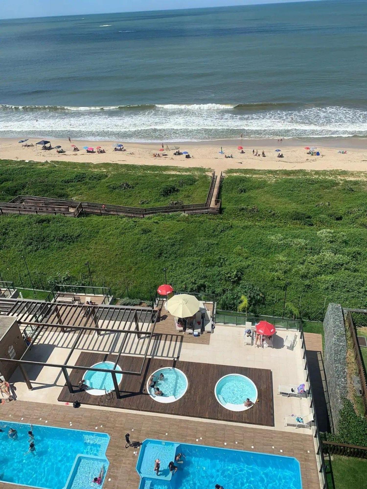 Vila Acoriana Confort Club, Pe Na Areia 巴拉韦利亚 外观 照片